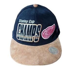 VintageDetroit Red Wings 1997 NHL Stanley Cup Champs Starter Adjustable Hat Cap